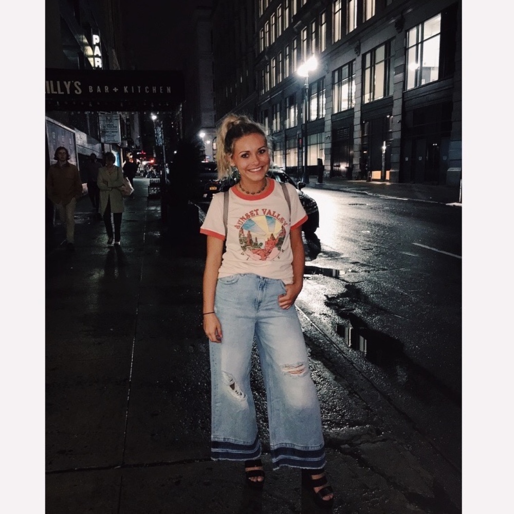 Meet your Posher, Delaney